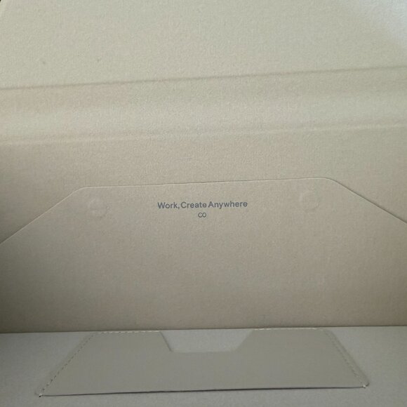 MOFT 3 In 1 Carry Sleeve For MacBook iPad Surface And Laptops Up 14” - Picture 3 of 5